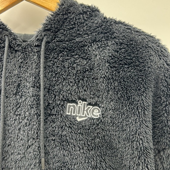 NIKE SPORTSWEAR PLUSH FAUX FUR HOODIE WOMEN SIZE LARGE BLACK - Picture 6 of 12